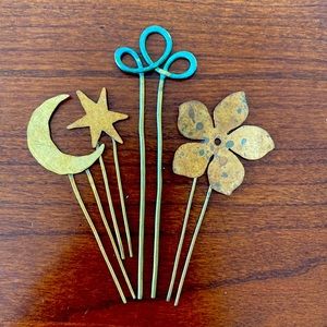 Set of 4 We Dream In Colour hair pins